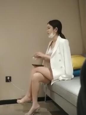 3000约美腿外围美女一览无余