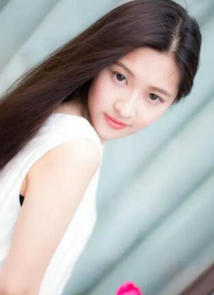 女子刷短视频刷到老公和小三约会