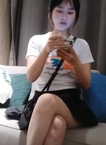 老金约985大学校花兼职学妹21岁神似郑爽清纯乖巧残暴