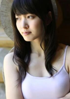 女生寝室现巨拟叶螽