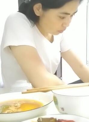 青丝影院视频在线播放