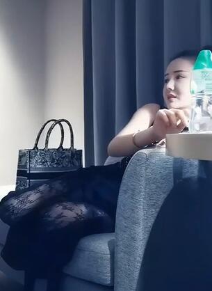 漂亮的保姆6免费播放