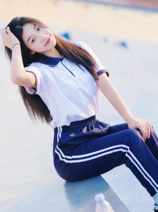 迈开腿让学长尝尝你的草莓的游戏2