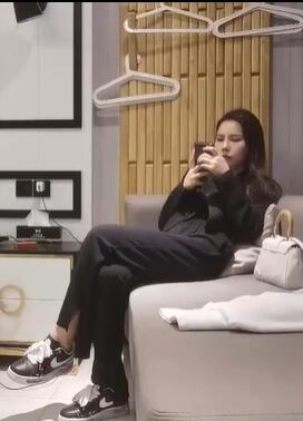 九九精品成人免费国产片