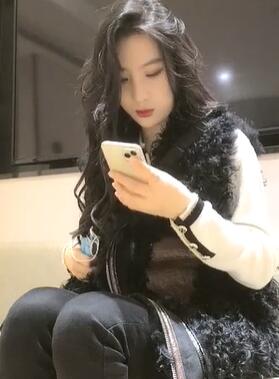 3000网约极品御姐外围白皙身材好