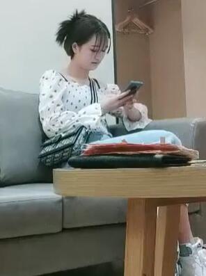 91沈先生04-13五官精致小网红