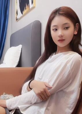神马特片探大四兼职学生妹
