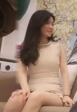 杨先生约了个短裙神马少妇视频