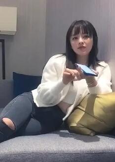神马商K包间来回换了四五个久久小姐姐