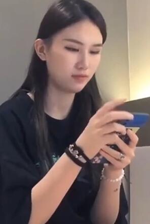 舒服吗宝贝180模特儿身材个性也温柔