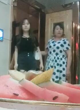探妹重金约漂亮小姐姐