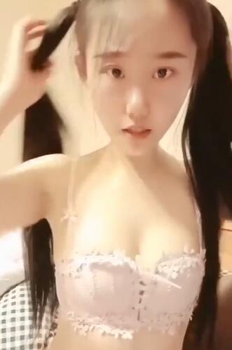 清纯小妖女全程露脸听话的小猫咪