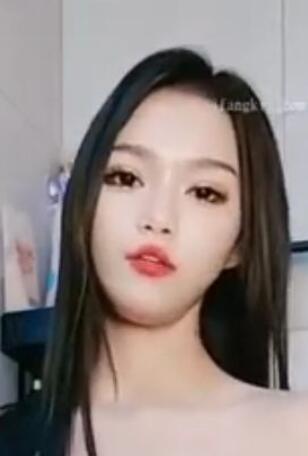 细腰黑丝美腿