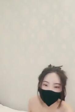 小少妇抹上润滑油小伙爽翻