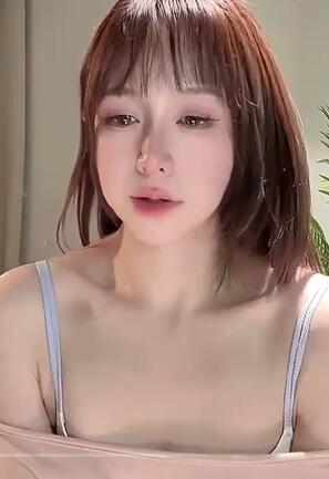 Stripchat站,短发气质小姐姐