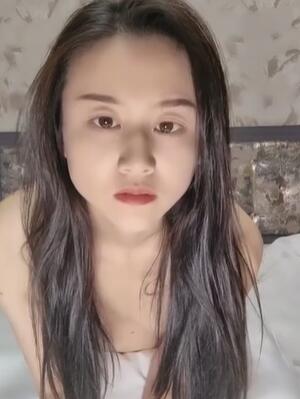 黑丝露脸满背纹身的小少妇跟纹身小哥