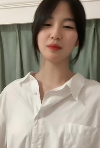 不戴口罩的美女