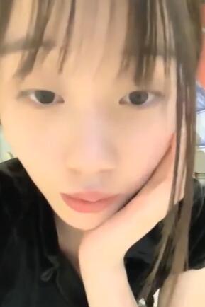 女大学生羊羊下海 很少有时间来直播的