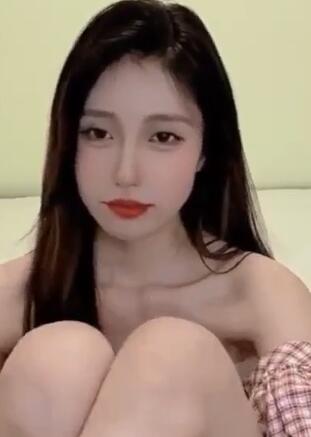 明星脸人气新星绝世女神肤白貌美大长腿