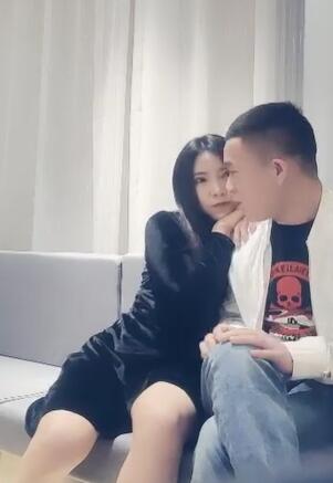 七天高端外围性感大美腿04-15