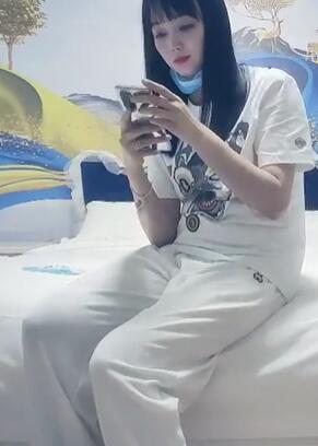 七天高端外围兼职良家妹子06-02