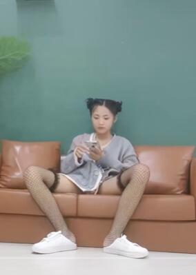 极品00后萌妹子乖巧听话